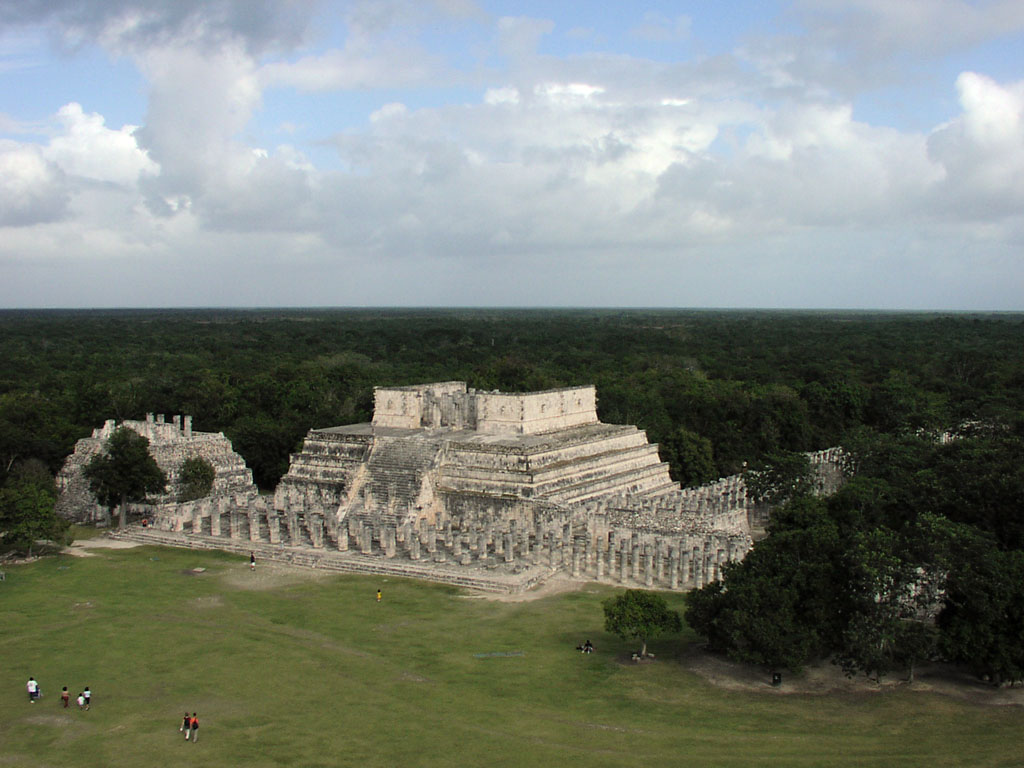 Templo de los Guerreros (Warriors) from top of El Castillo