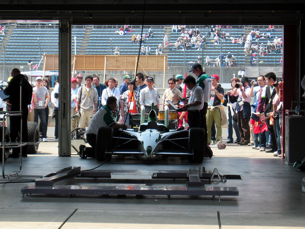 Indy 300 - A team preps its car in the garage