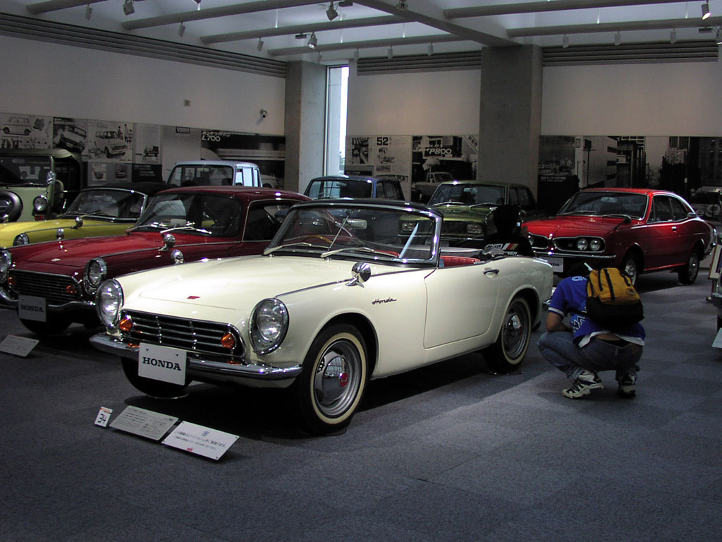 Honda Collection Hall - Classic roadster