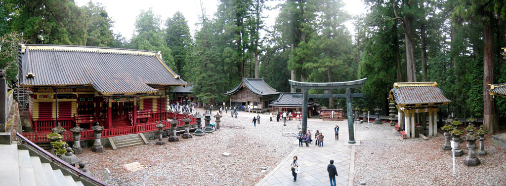 Toshogu - Panorama from Yomeimon Gate steps