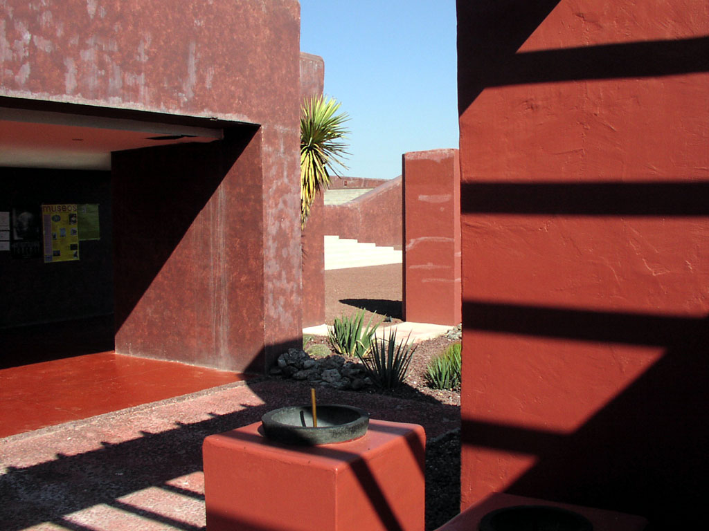 Entrance to museum near the pyramids