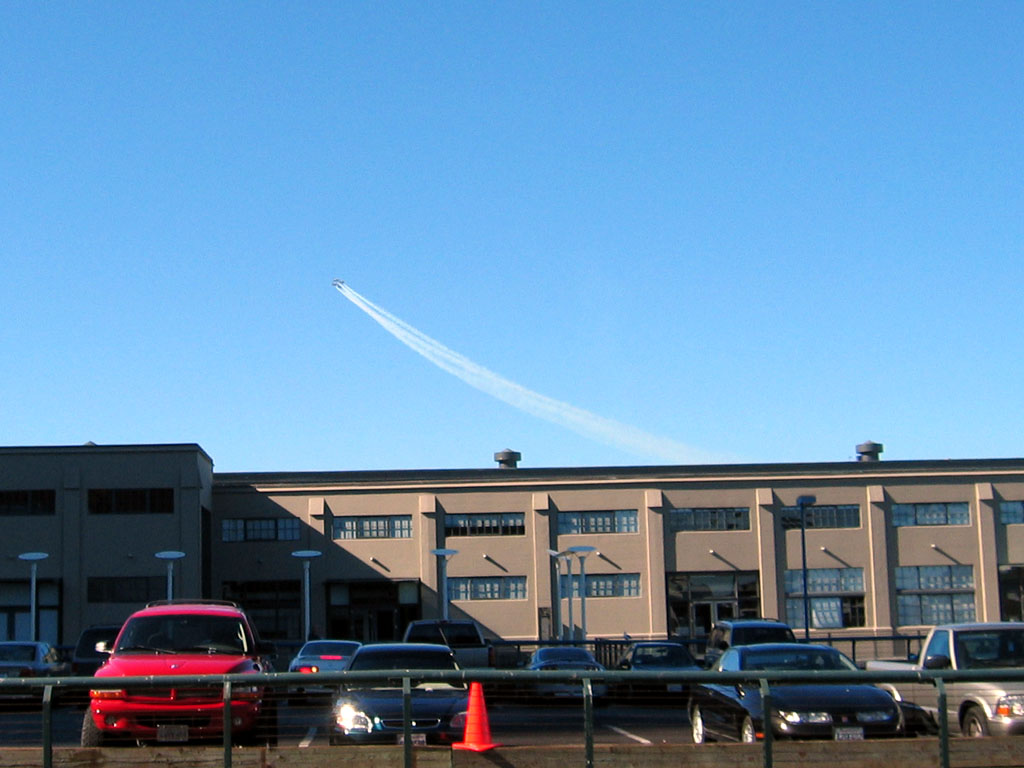 The Blue Angels - Start of a Loop maneuver behind the Pier 1 building