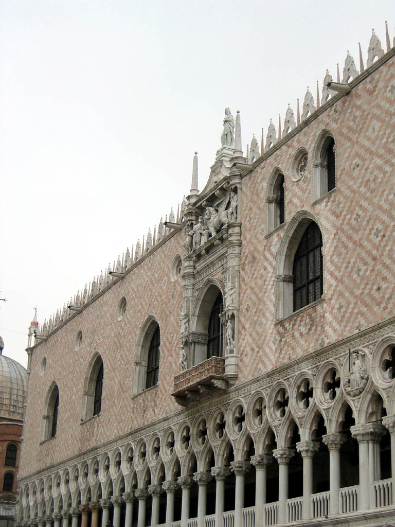 Palazzo Ducale (Doge's Palace) at entrance to Piazza San Marco