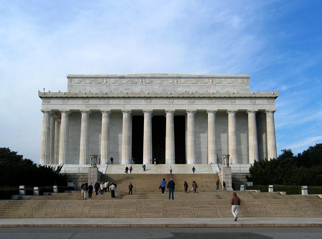Lincoln Memorial - Front facade