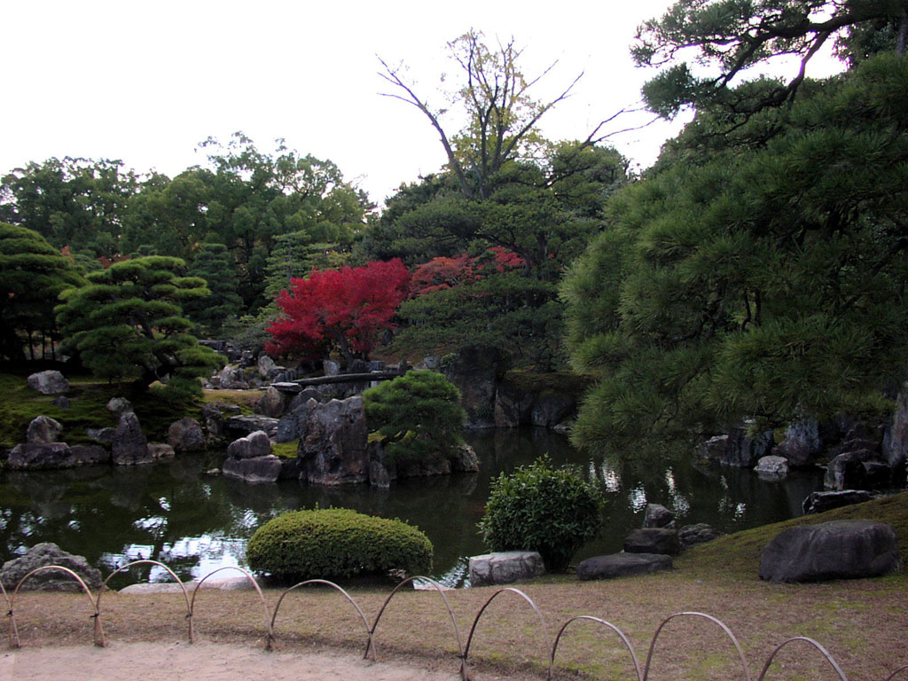 Nijo-jo Castle - Ninomaru Garden