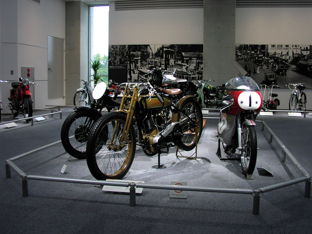 Honda Collection Hall - Classic motocycles