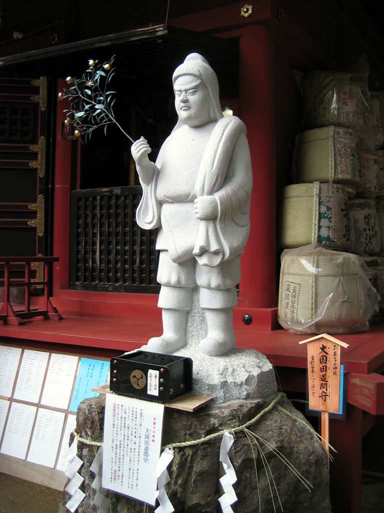 Toshogu Shrine - White statue